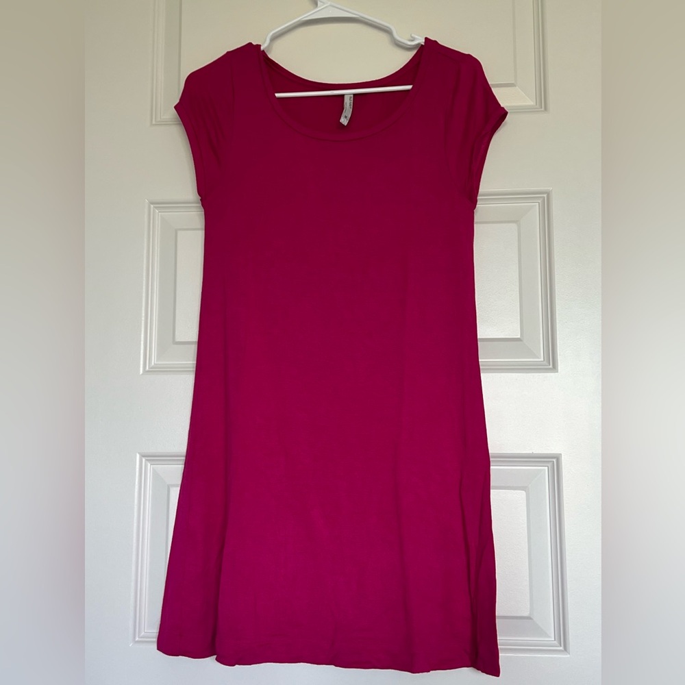 Old Navy Fuchsia Short Sleeve Dress/Cover Up